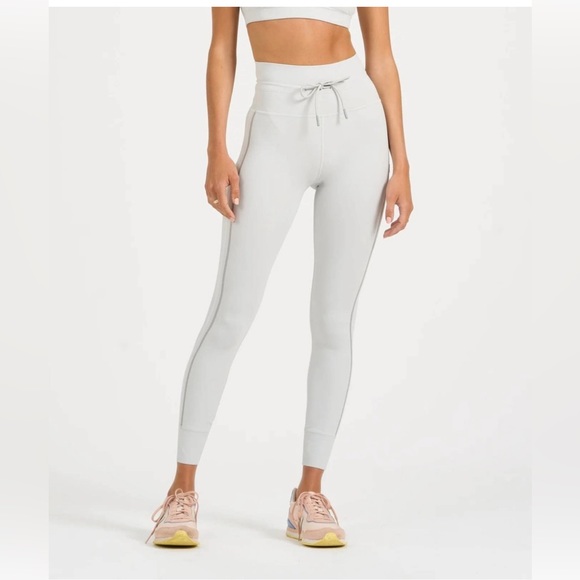 Vuori Pants - Vuori Women's Soft Gray High-Waisted Leggings